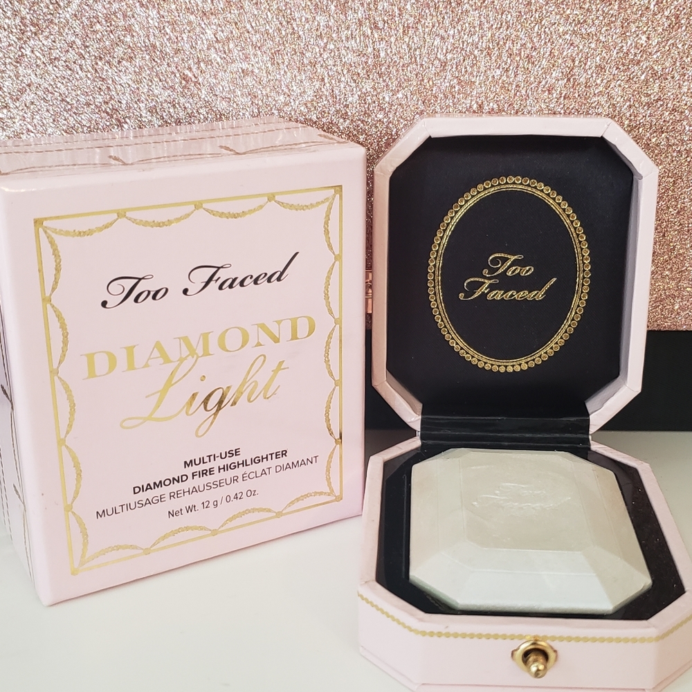 Too faced diamond highlighter-SOLD